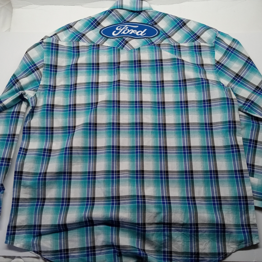 Wrangler XL button down Ford